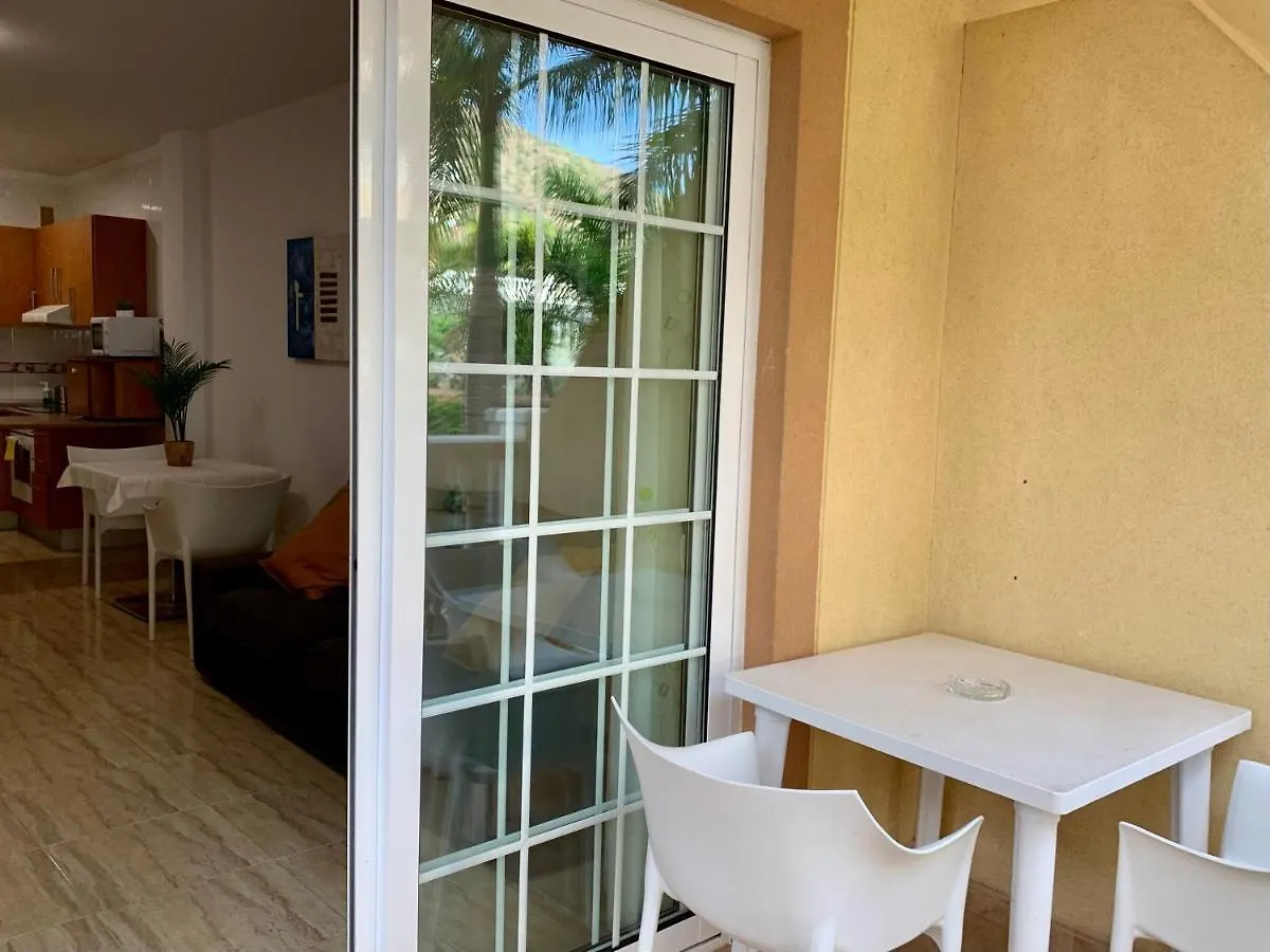 Apartamento Primavera 아로나 아파트