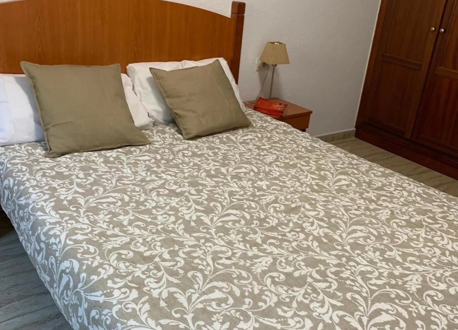 Apartamento Primavera contacts